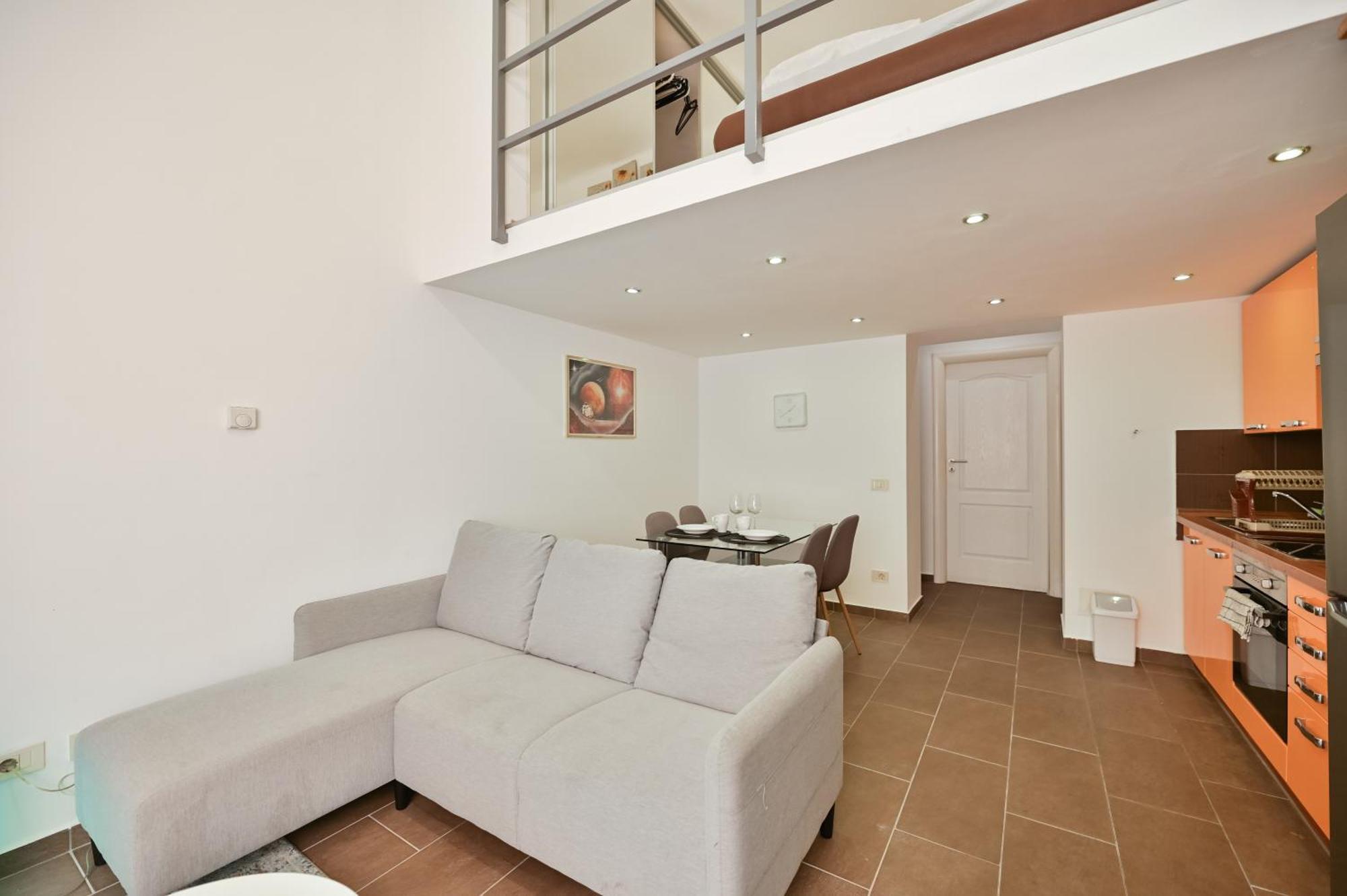 Danube Dwelling Akacfa 41 Будапешт